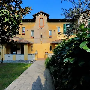 Garden Downtown. 3 Stops From Colosseum Apartment